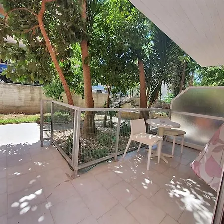 Apartment Christoforos Christoforatos *