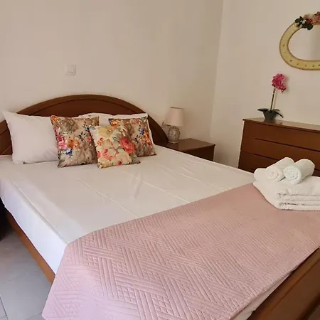 アパート Christoforos Christoforatos *